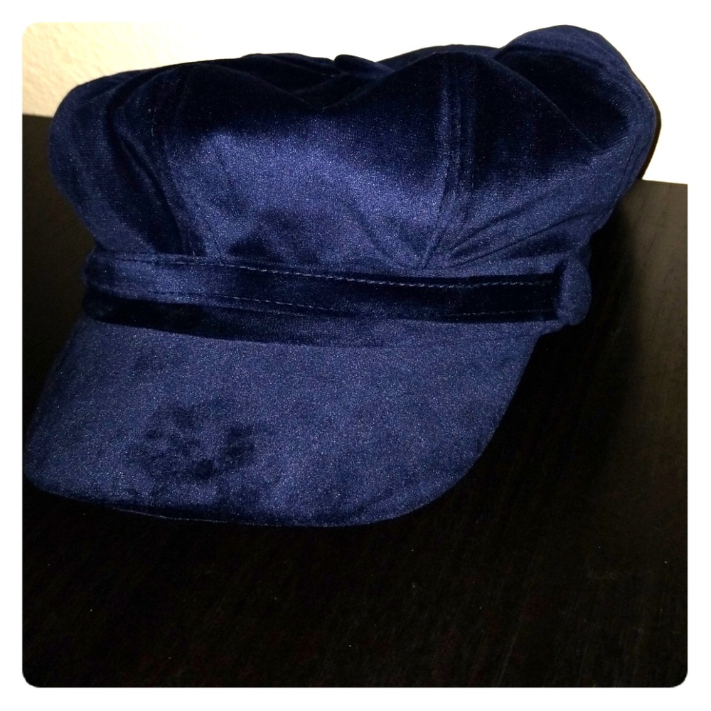 Dark blue velvet hat